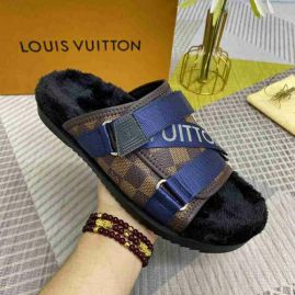 Picture of LV Slippers _SKU3691029624472038